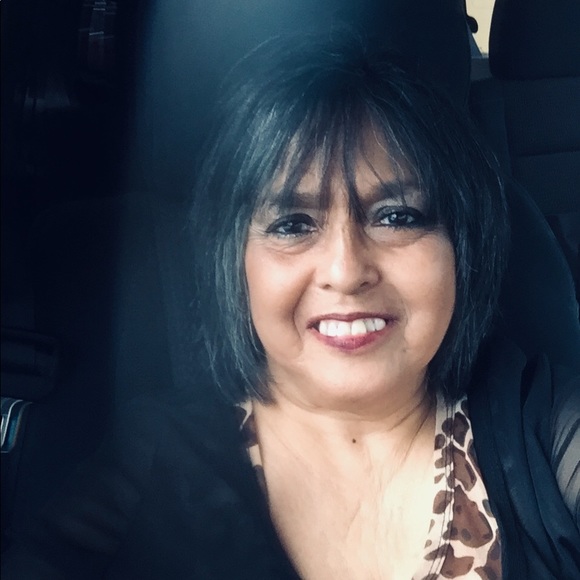 Meet your Posher, Cheryl - Picture 5 of 5